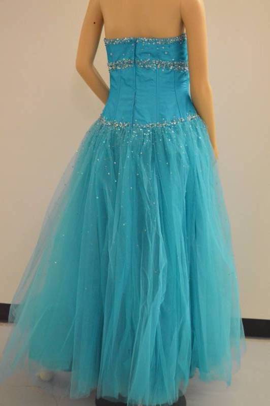 lot 48 image: Alyce Designs  Turquoise Special Occasion Dress