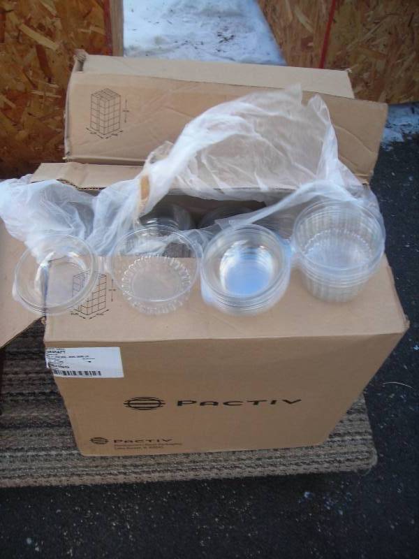 2-Boxes 12 Oz. Clear Bowls With Lids (Approx. 400)