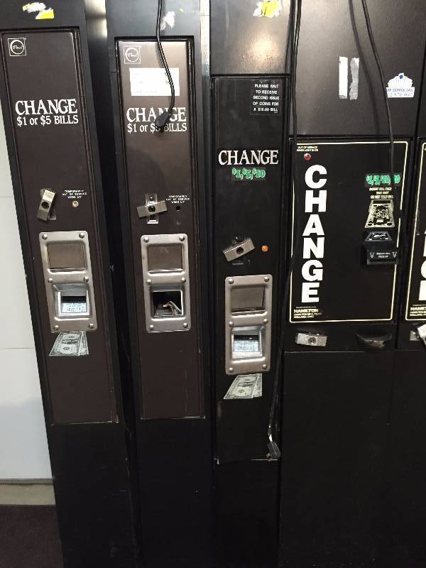 7 - HAMILTON CHANGE MACHINES