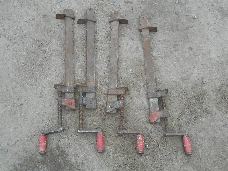 lot 19 image: (4) Vintage Bar Clamps