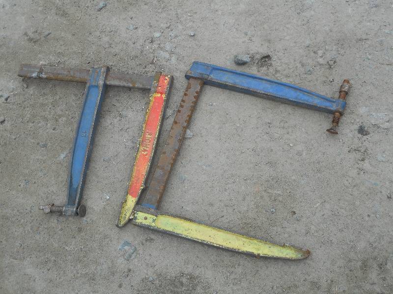 lot 20 image: (2) Steel C-Clamps