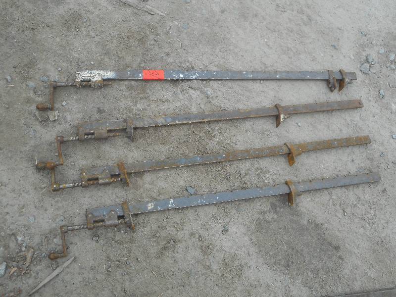 lot 10 image: (4) Vintage Bar Clamps