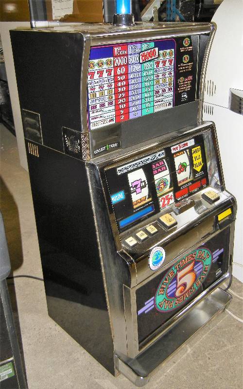 lot 1011 image: IGT S-2000 FIVE TIMES PAY REEL SLOT MACHINE