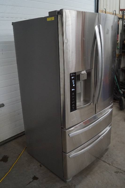 LG RefrigeratorFreezer Model # LMXS27626S