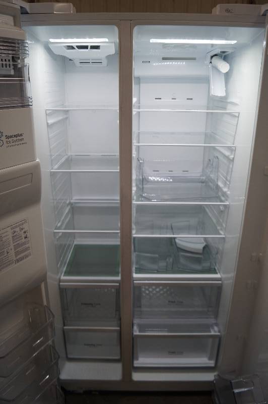 LSXS26326W  Refridgerator