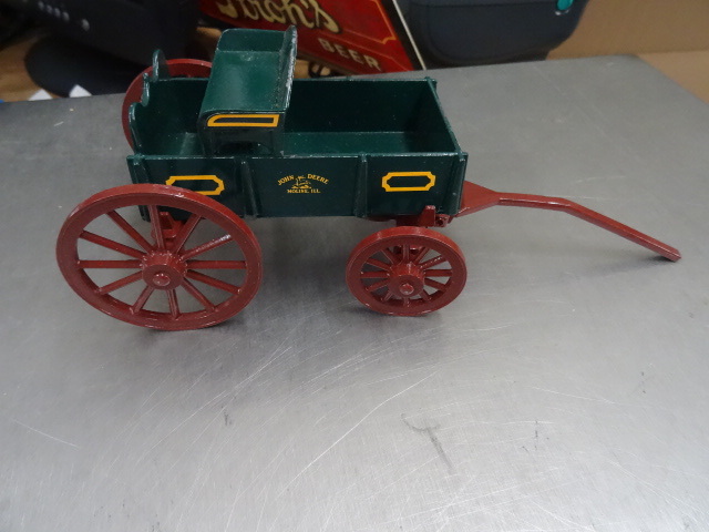 lot 46 image: John Deere Die Cast Wagon