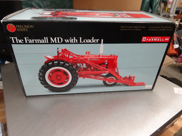 lot 57 image: Farmall MD with Loader