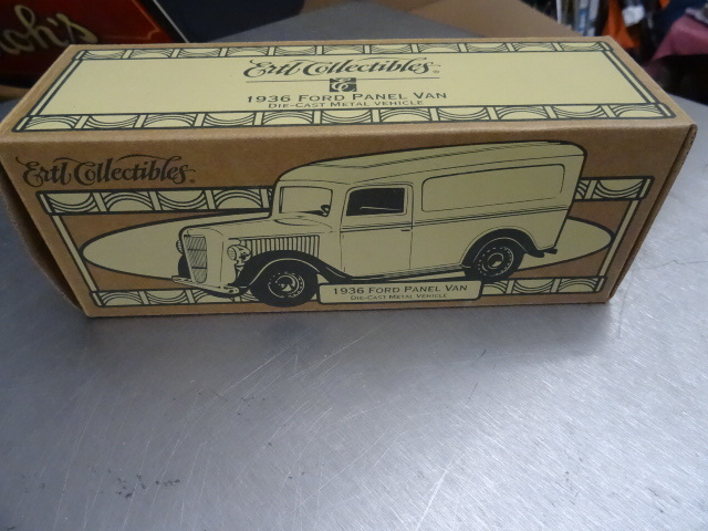 lot 113 image: Leinen Kugels 1936 Ford Panel Van