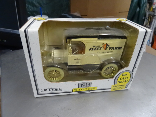 lot 140 image: Mills Fleet Farm 1913 Model T Bank