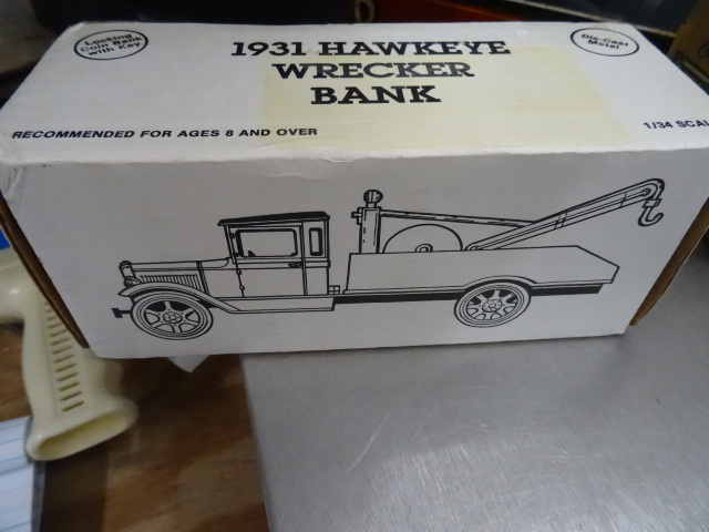 lot 181 image: JC Penney 1931 Hawkeye Wrecker Bank