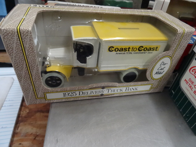 lot 198 image: 1925 Coast to Coast Delivery Truck