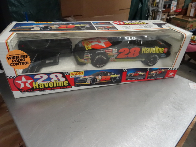 lot 227 image: Havoline # 28 Radio Controlled Racecar