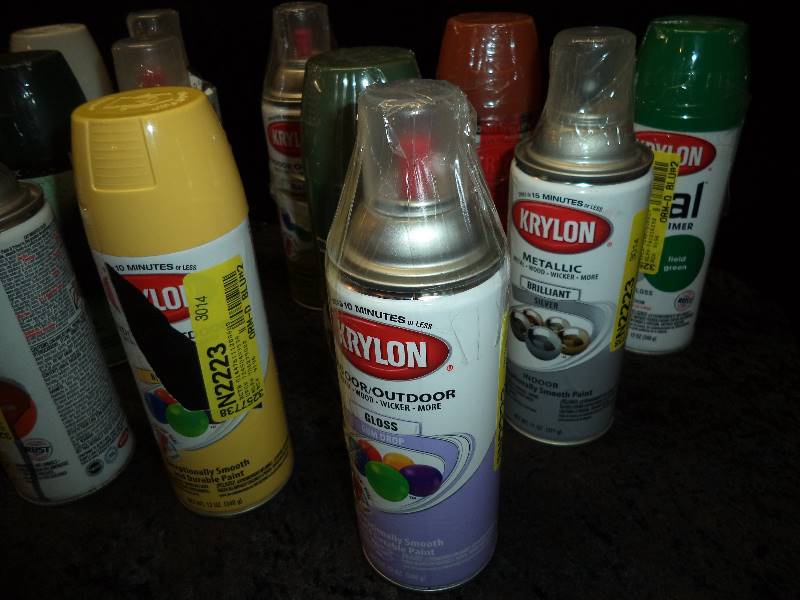 Lot - 20 Cans of Spray Paint - MIXED Colors