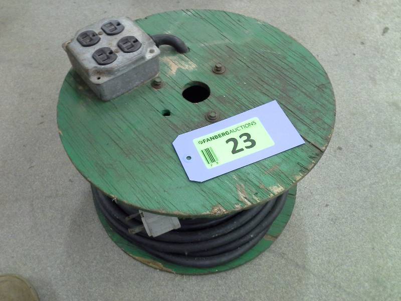 Spool of four-phase electrical cord