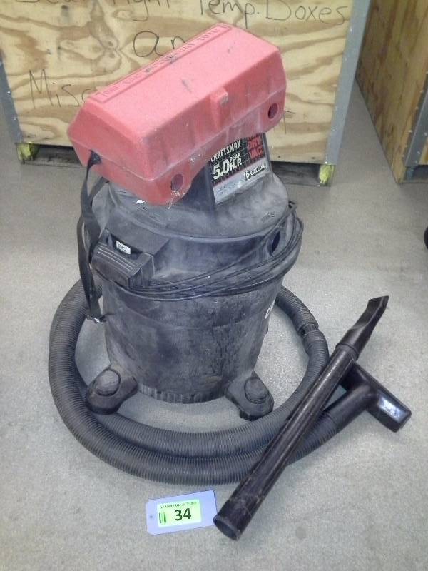 Craftsman 5.0 peak horsepower 16 gallon shop vac with accessory tote