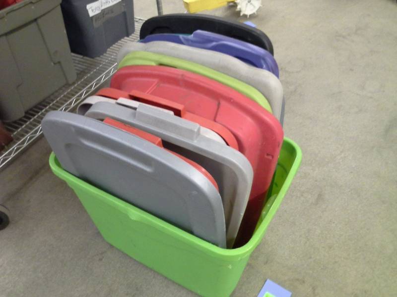 Bin and lids lot