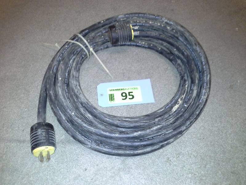Three phase extension cord