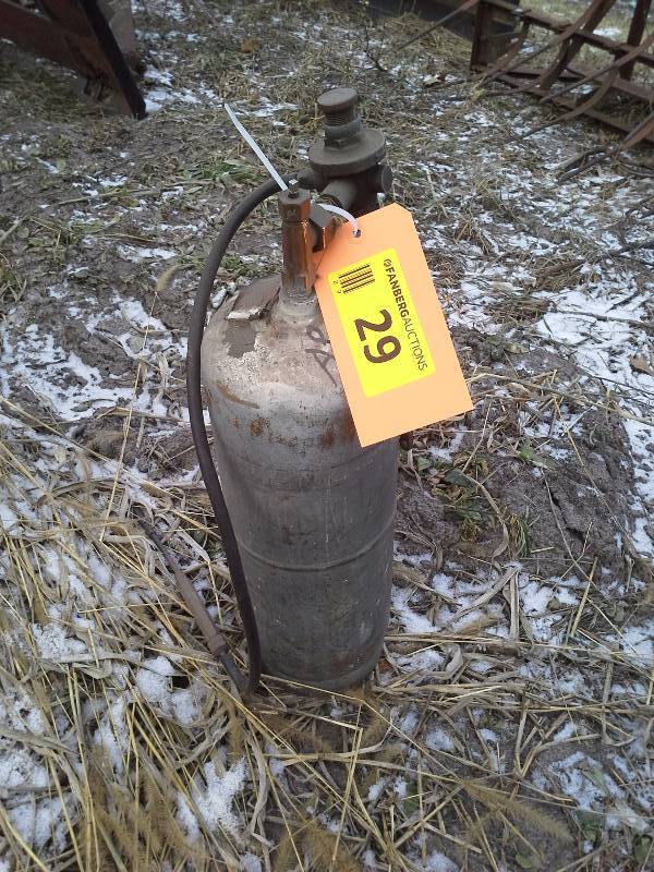 lot 29 image: Acetelene Tank
