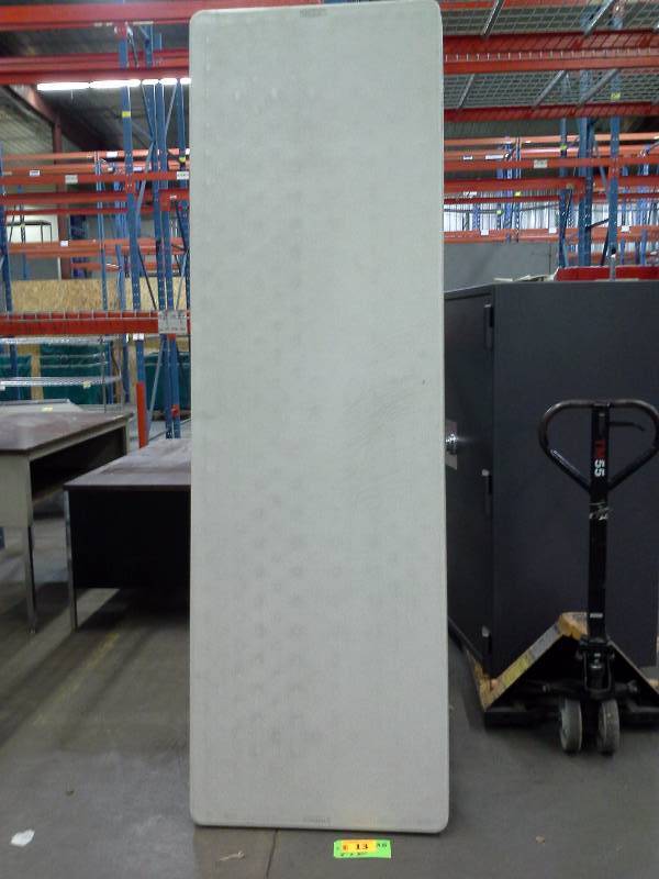 Set of 5, 8 plastic tables