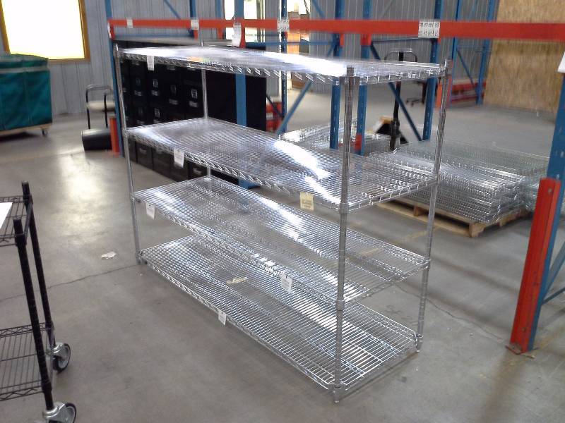 Wire metal shelving, 4 shelves