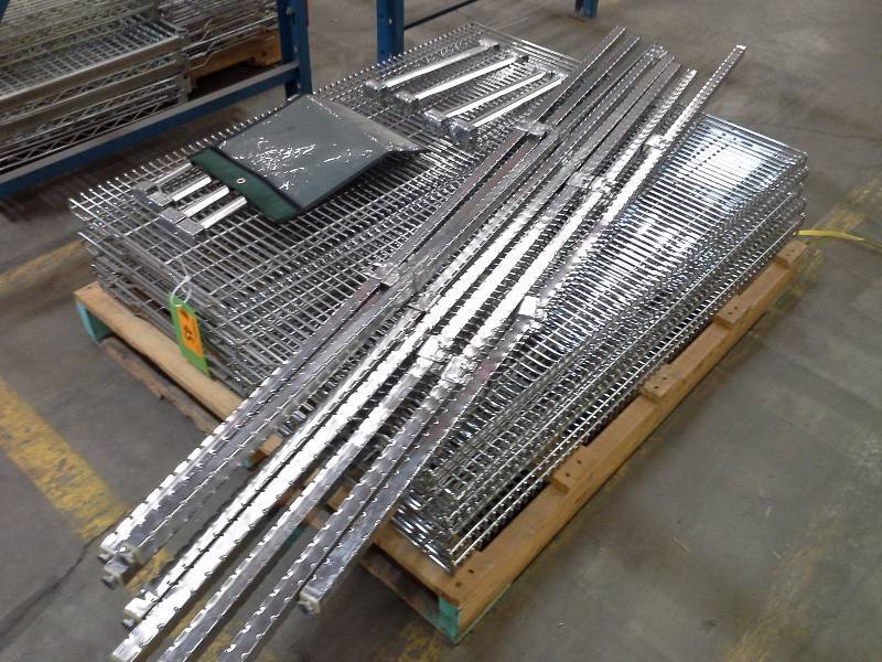 Miscellaneous lot of wire shelving, various sizes and styles.