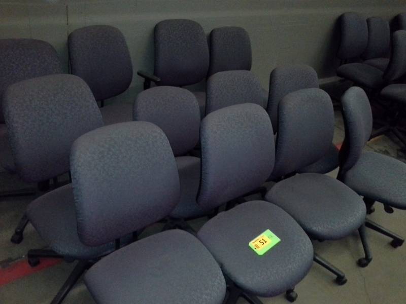 Lot of 12 office chairs, matching