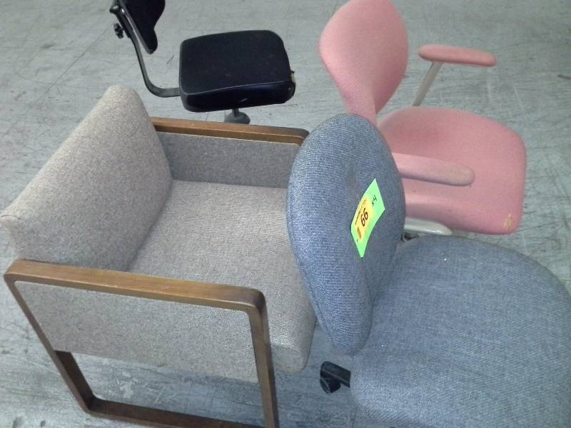 Lots of 4 mismatched chairs