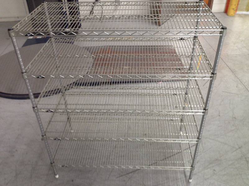 Metro shelving, 5 shelves