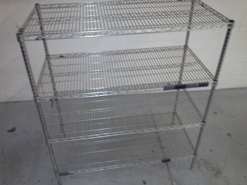 Wire shelving unit, 4 shelves