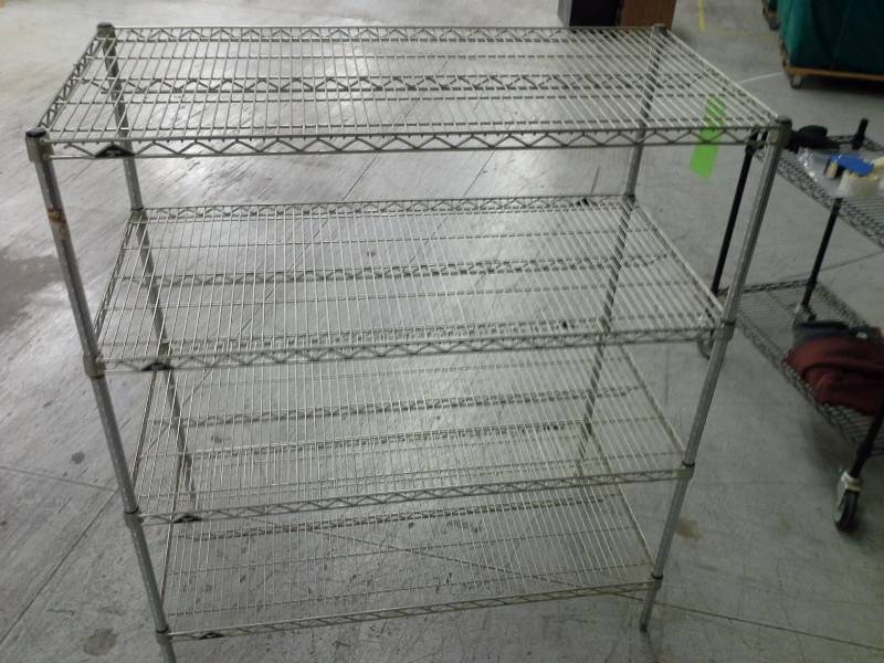 Metro shelving unit, 4 shelves