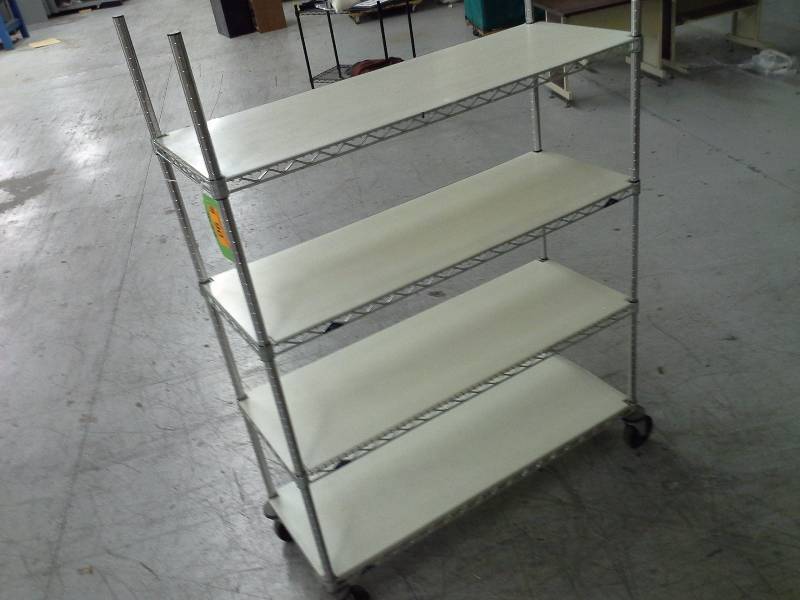 Wire shelving unit, 4 shelves with plastic shelf liners