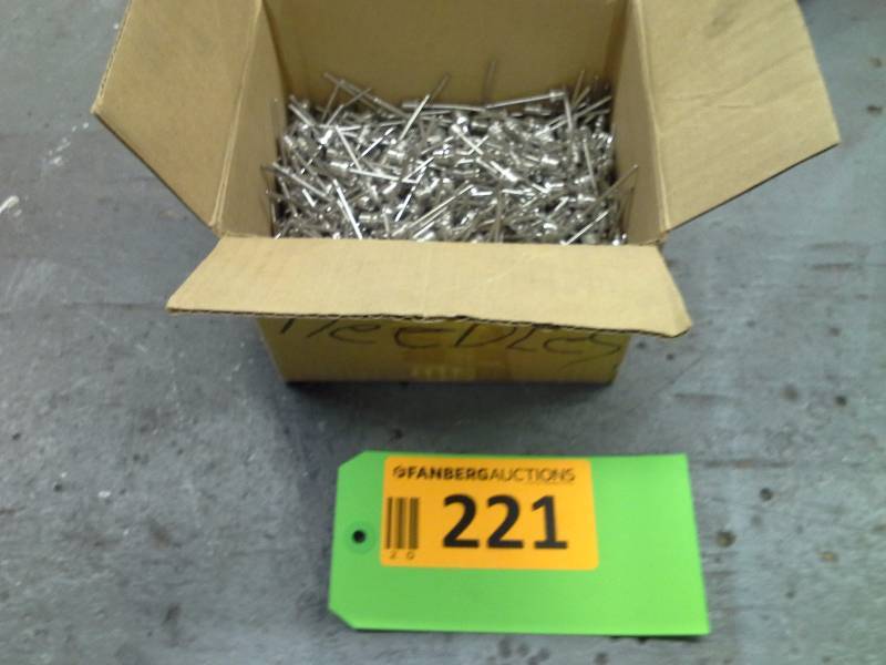 Large quantity of sports inflating needles