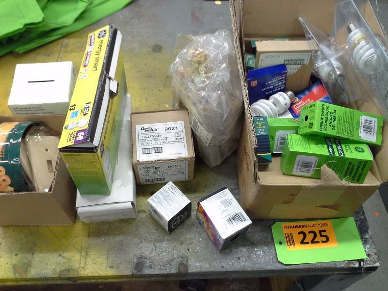 Miscellaneous lot of lightbulbs, CFL bulbs