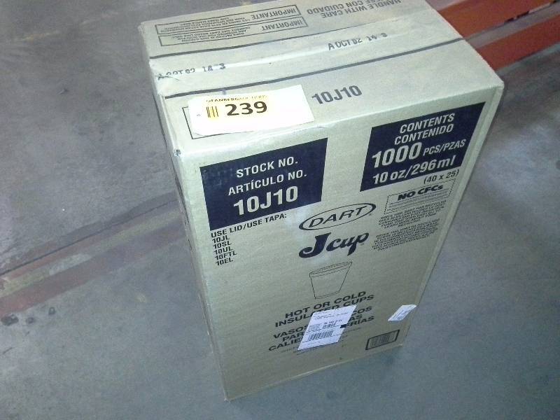 Two cases of dart hot or cold insulated cups