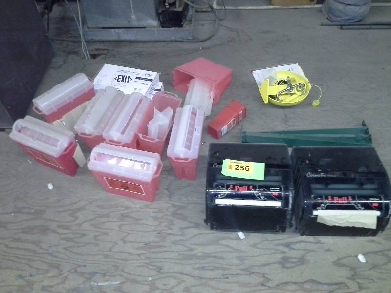 Miscellaneous lot of general building equipment