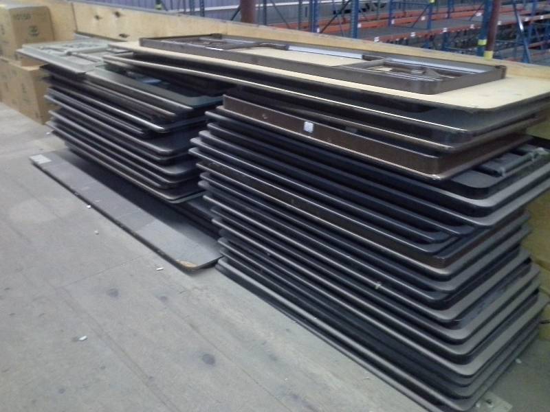 39 folding tables, particleboardlaminate