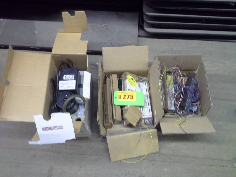 Miscellaneous boxes of ballasts