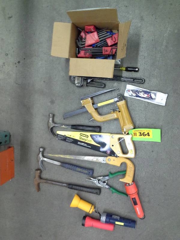 Hand tool lot, saws, hammers, Allen wrenches.