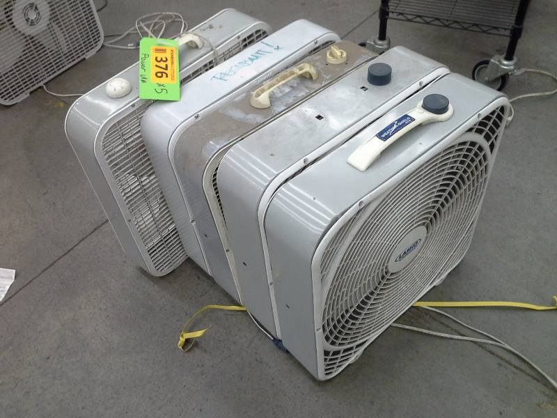 Lot of 5 fans