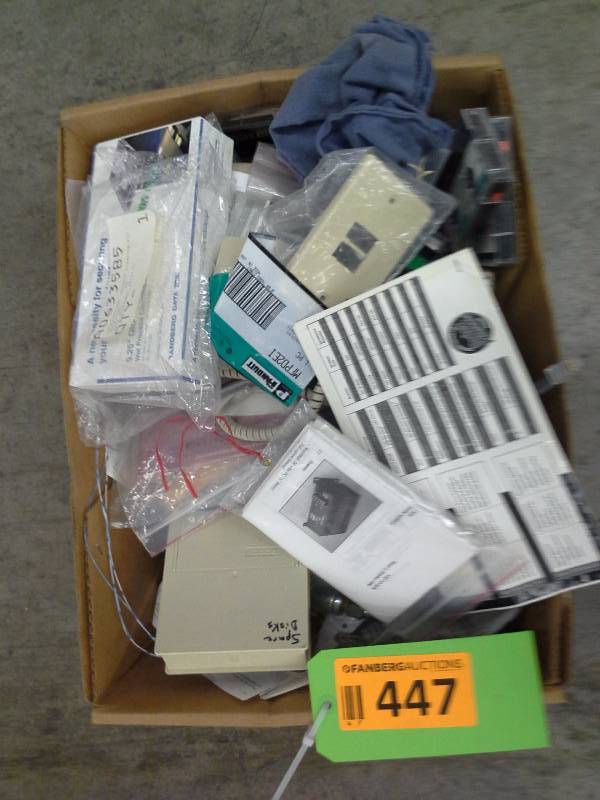 Miscellaneous lot.