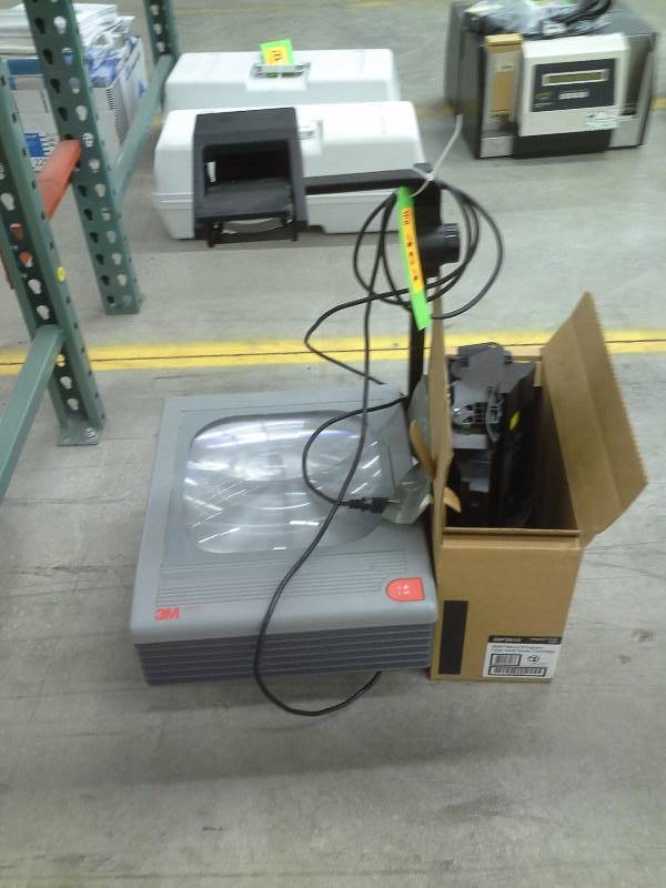 3M overhead projector