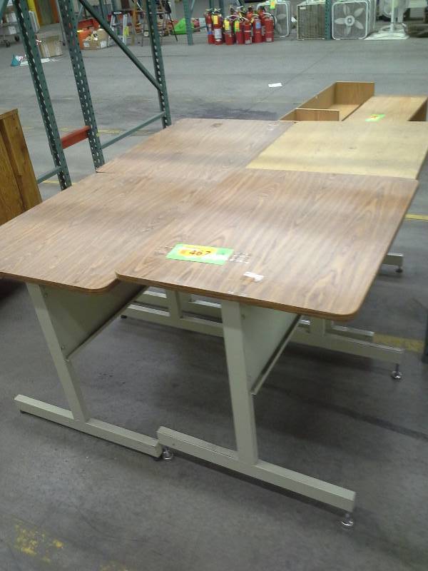 Set of four small deskstables