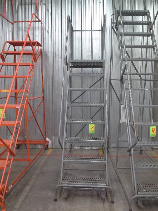 Steel warehouse rolling ladder