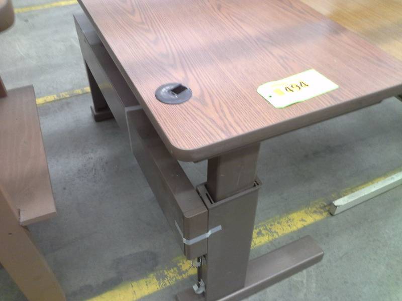 Adjustable training table