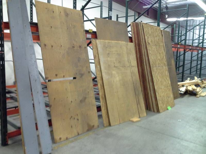 Miscellaneous lot of lumber, plywood, other boards