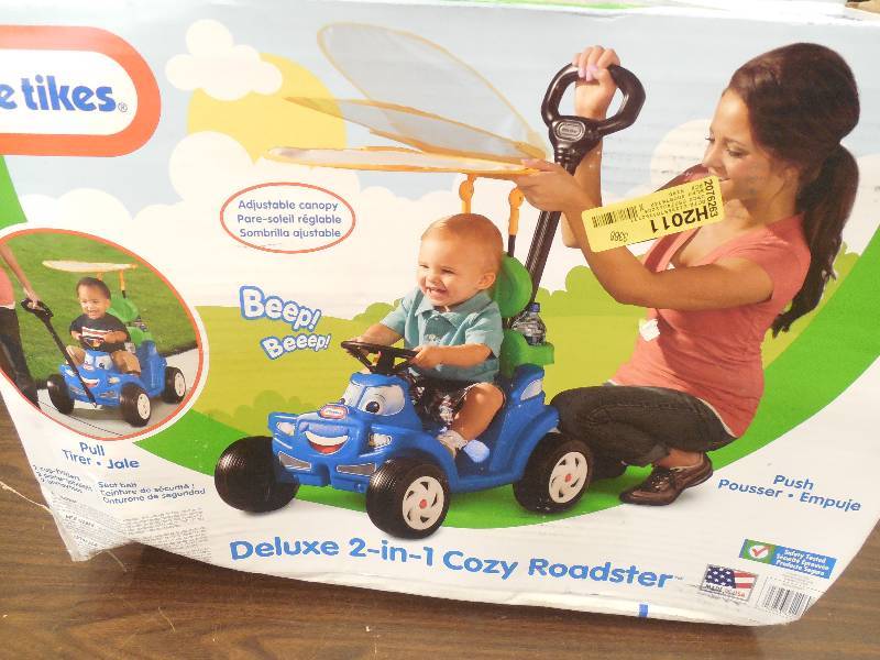 lot 5 image: Little Tikes Deluxe 2-in-1 Cozy Roadster