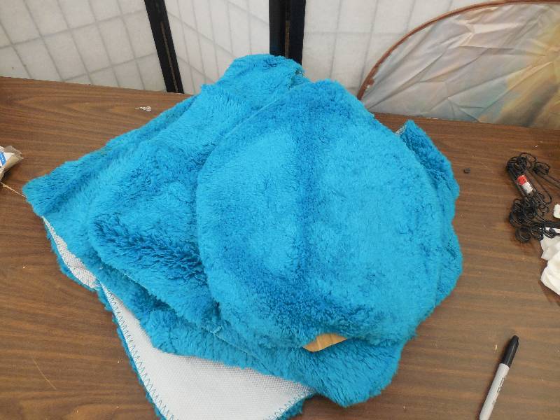 lot 62 image: 5 Pc BATH RUG SET