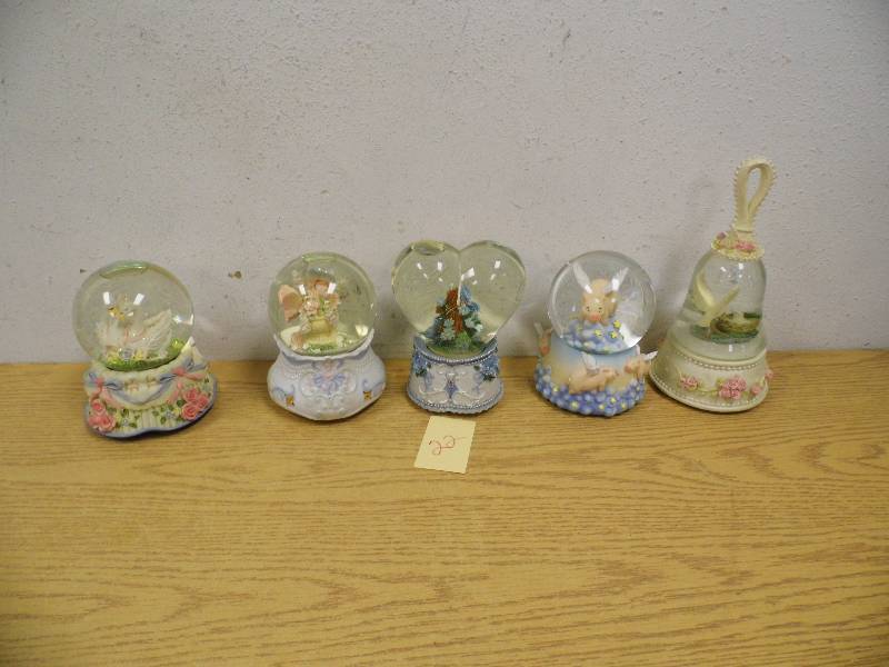 Musical Snow Globes