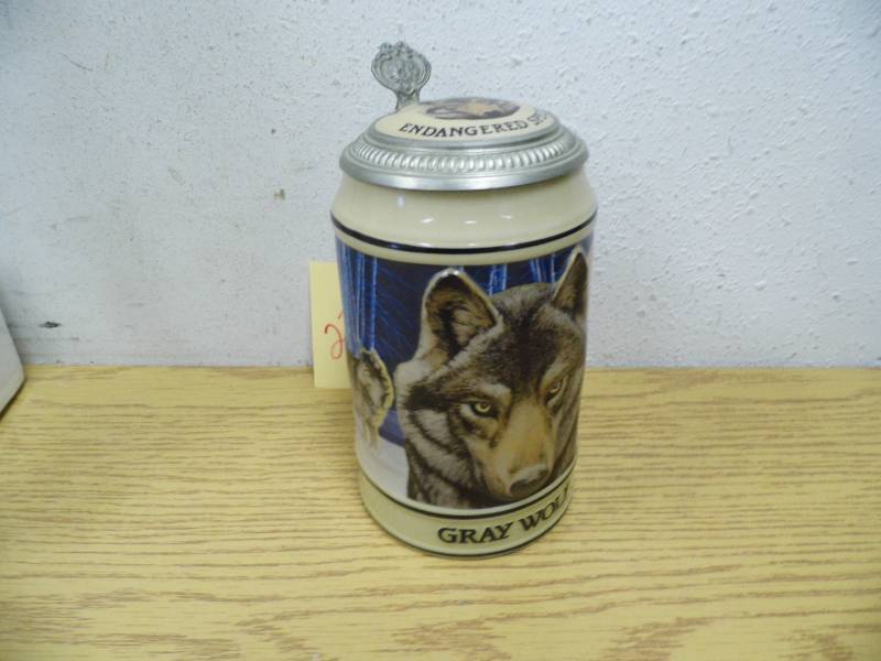 Budweiser Gray Wolf Stein