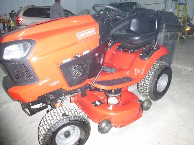 2014 Sears Craftsmen Lawn Tractor